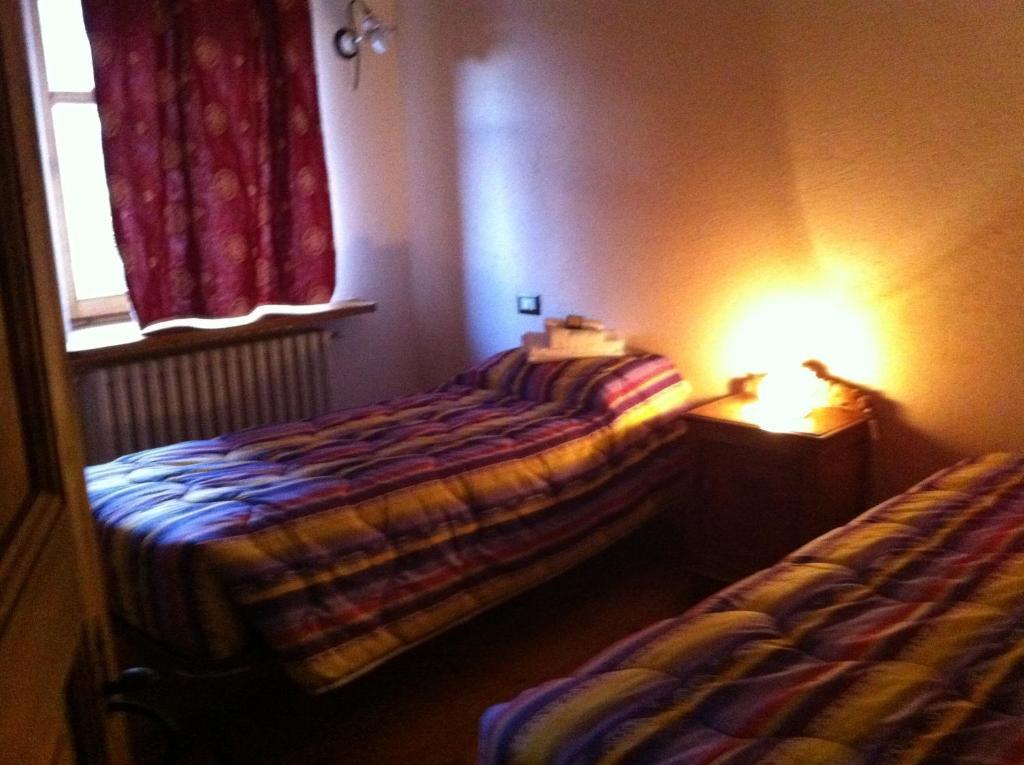La Placette - Albergo Diffuso E Trattoria Usseaux Habitación foto