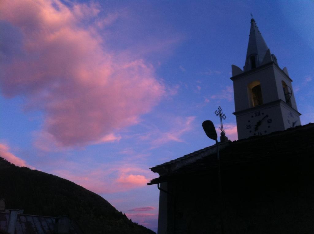 La Placette - Albergo Diffuso E Trattoria Usseaux Habitación foto